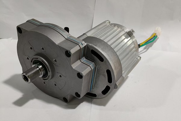 直流無(wú)刷電機(jī)參數(shù)怎么看？三元告訴你！